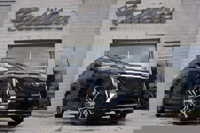 New 2024 Cadillac Lyriq Luxury