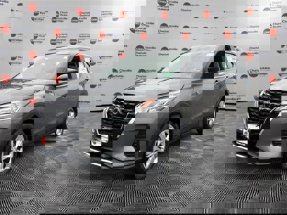 New 2025 Nissan Kicks S