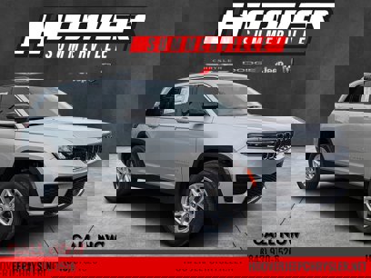 New 2025 Jeep Grand Cherokee Laredo X w/ Luxury Tech Group I