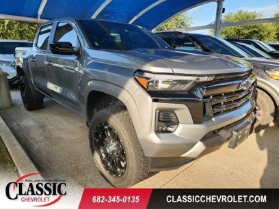 Used 2023 Chevrolet Colorado Z71 w/ Z71 Convenience Package 2