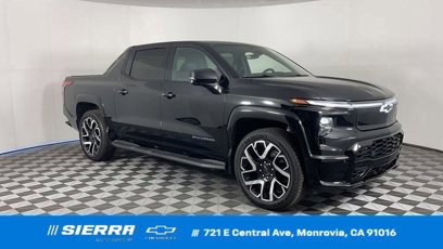 New 2025 Chevrolet Silverado EV RST