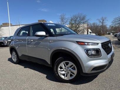Certified 2022 Hyundai Venue SE w/ Cargo Package
