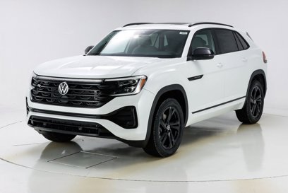 New 2025 Volkswagen Atlas Cross Sport SEL R-Line