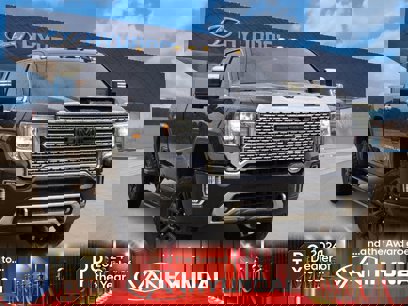 Used 2021 GMC Sierra 2500 Denali w/ Denali Black Diamond Edition