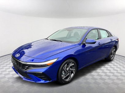 New 2024 Hyundai Elantra SEL w/ Convenience Package