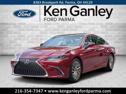 Used 2021 Lexus ES 350 Ultra Luxury w/ Accessory Package 2