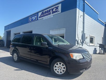 Used 2010 Chrysler Town & Country LX