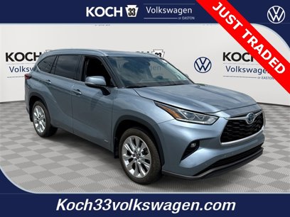 Used 2023 Toyota Highlander Limited