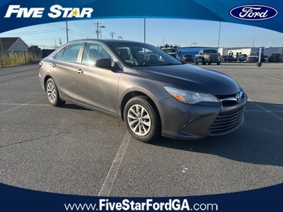 Used 2017 Toyota Camry SE