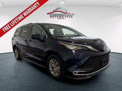 Used 2023 Toyota Sienna XLE