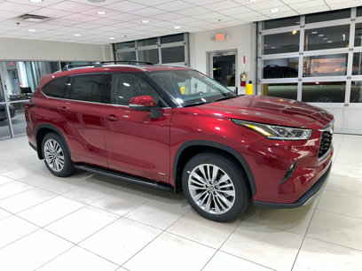 New 2025 Toyota Highlander Platinum