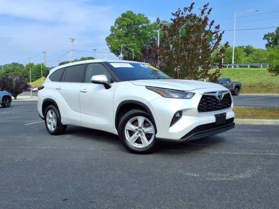 Certified 2023 Toyota Highlander LE