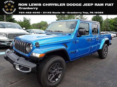 New 2025 Jeep Gladiator Sport