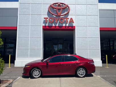 Used 2018 Toyota Camry XLE