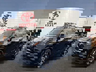 Used 2022 Toyota Highlander XLE
