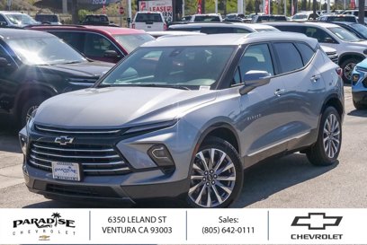 New 2025 Chevrolet Blazer Premier w/ LPO, Black Grille Bar Package