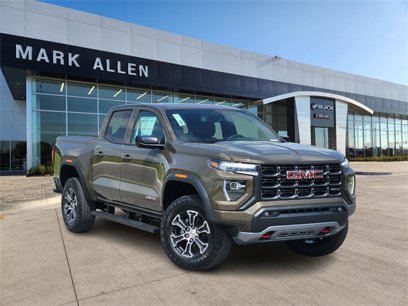 New 2025 GMC Canyon AT4 w/ AT4 Premium Package