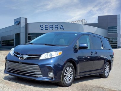 Used 2020 Toyota Sienna XLE w/ XLE Navigation Package