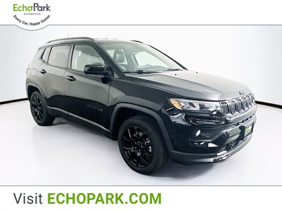 Used 2023 Jeep Compass Altitude