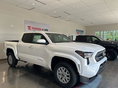 New 2025 Toyota Tacoma SR5