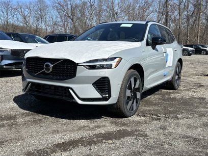 New 2025 Volvo XC60 T8 Plus w/ Climate Package