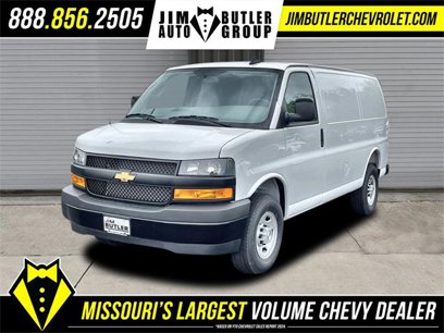 New 2025 Chevrolet Express 3500 w/ Driver Convenience Package