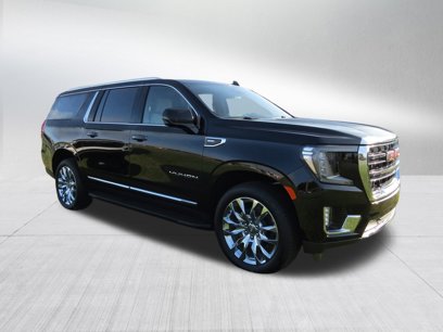New 2024 GMC Yukon XL SLT w/ SLT Luxury Package