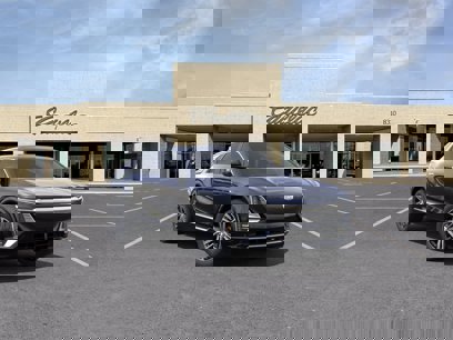 New 2024 Cadillac Lyriq Luxury