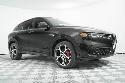New 2025 Alfa Romeo Tonale w/ Premium Package