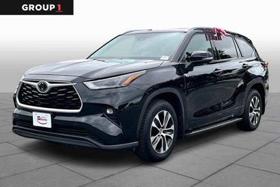 Used 2022 Toyota Highlander XLE