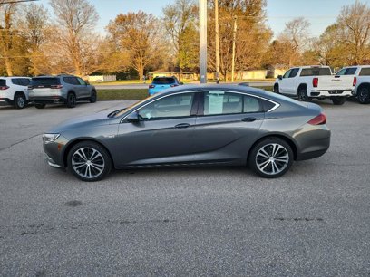 Used 2018 Buick Regal Essence w/ Driver Confidence Package #1