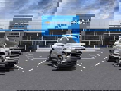 New 2025 Chevrolet Traverse LT w/ Driver Confidence Package