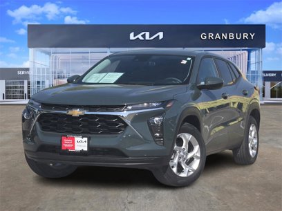 Used 2025 Chevrolet Trax LS w/ LS Convenience Package