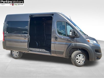 New 2025 RAM ProMaster 1500 w/ Quick Order Package 22G SLT
