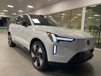 New 2025 Volvo EX90 Plus