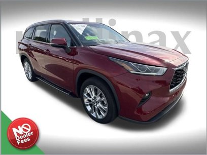 Used 2023 Toyota Highlander Limited