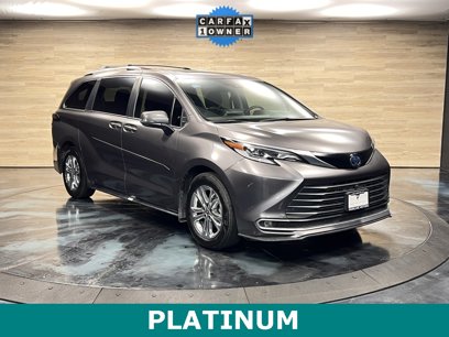 Used 2023 Toyota Sienna Platinum