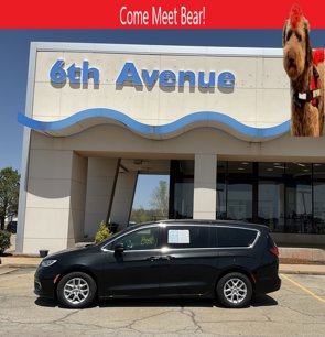 Used 2022 Chrysler Pacifica Touring-L