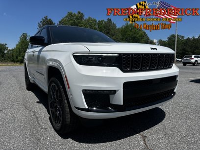 New 2025 Jeep Grand Cherokee L Summit w/ Advanced Protech Group IV