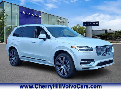 New 2025 Volvo XC90 T8 Ultra w/ Lounge Package