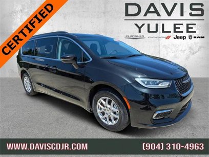 Certified 2022 Chrysler Pacifica Touring-L