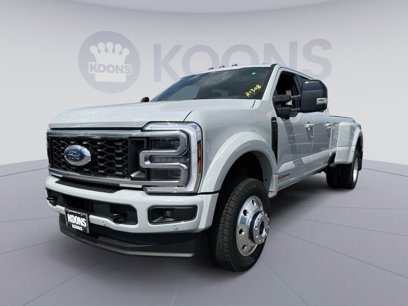 New 2025 Ford F450 Platinum w/ FX4 Off-Road Package
