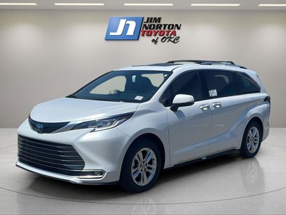 New 2025 Toyota Sienna Limited