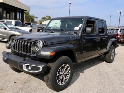 New 2024 Jeep Gladiator Sport