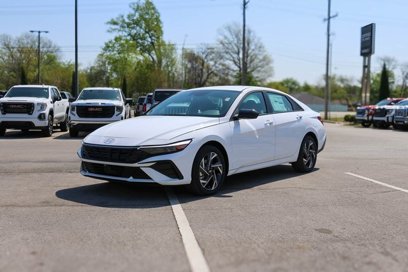 New 2025 Hyundai Elantra SEL