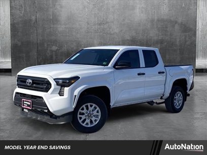 New 2024 Toyota Tacoma SR