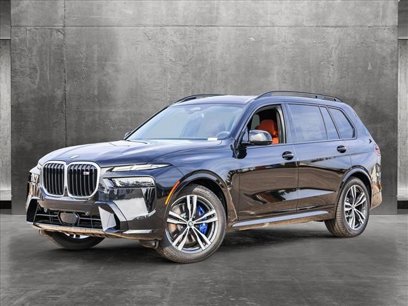 New 2025 BMW X7 M60i w/ Climate Comfort Package