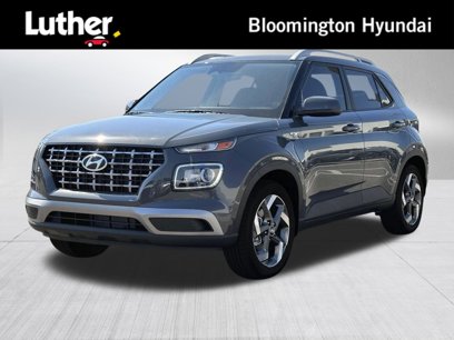 New 2025 Hyundai Venue SEL