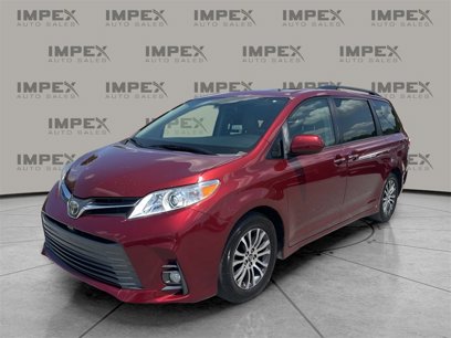 Used 2019 Toyota Sienna XLE
