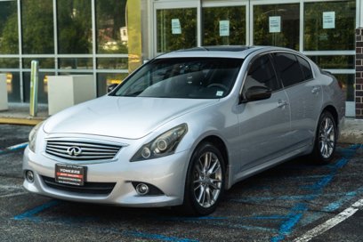 Used 2011 INFINITI G37 x w/ Premium Pkg